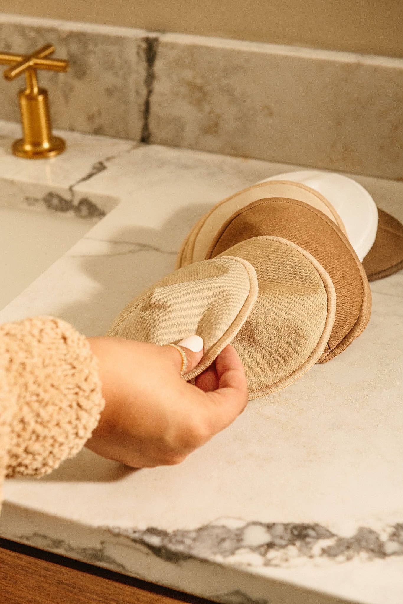 Le Lolo - Reusable Nursing Pads | Breastfeeding | Postpartum | Baby