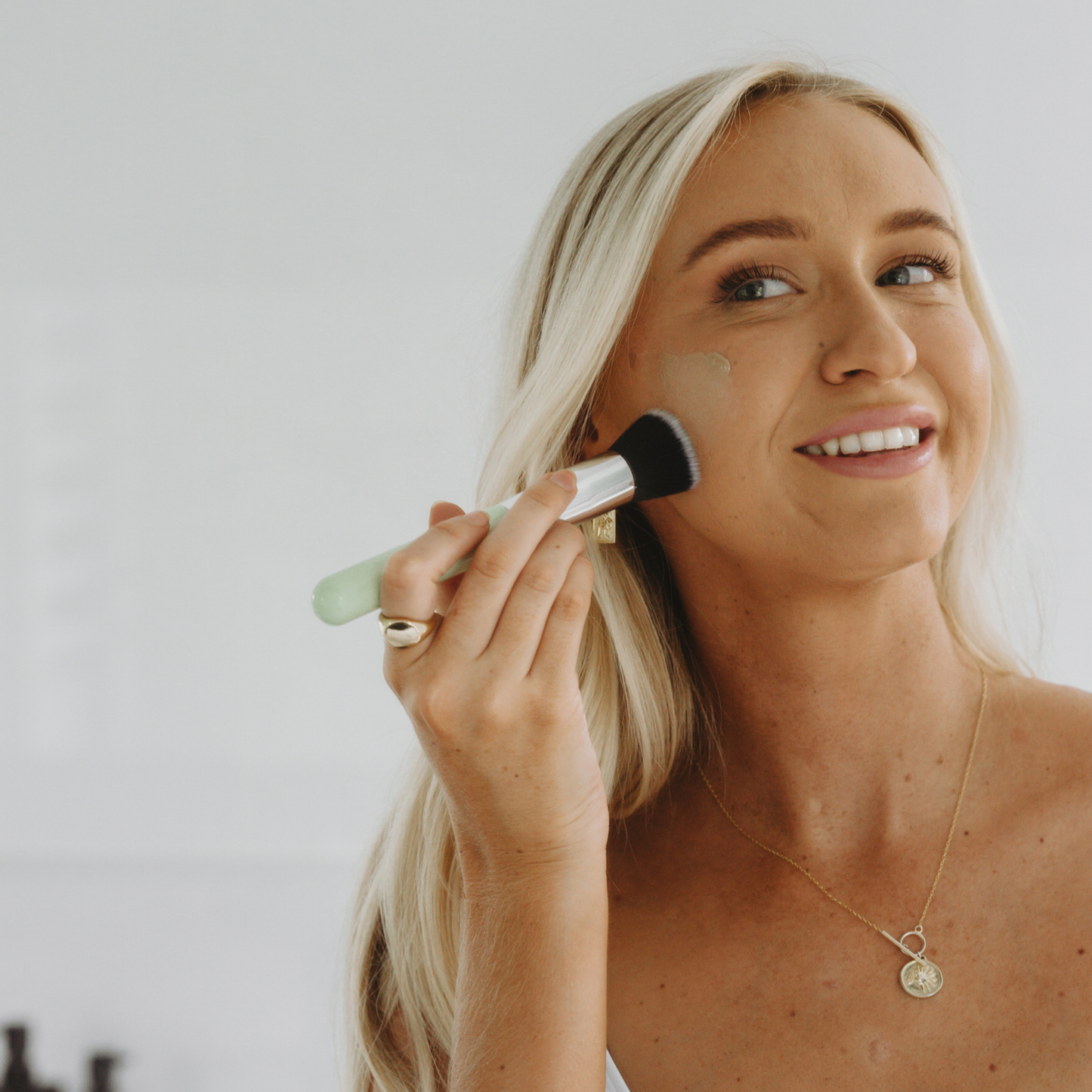 Avocado Zinc -  SPF Brush